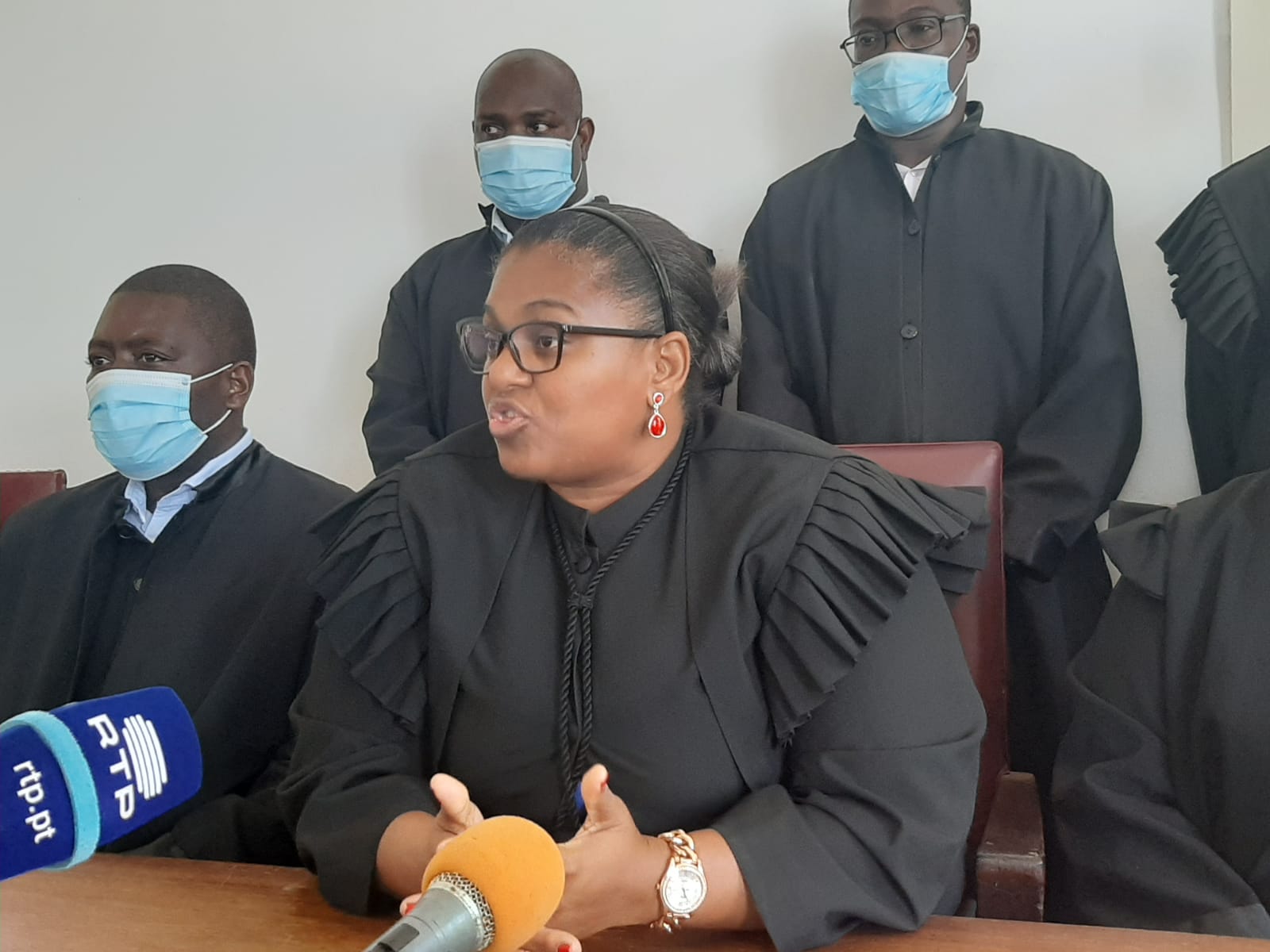 kótia menezes - juiza