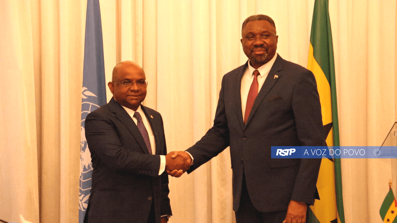 país de rendimento médio - jorge bom jesus