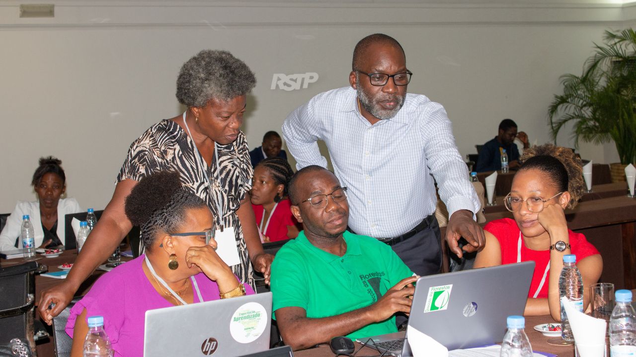 Rádio Somos Todos Primos