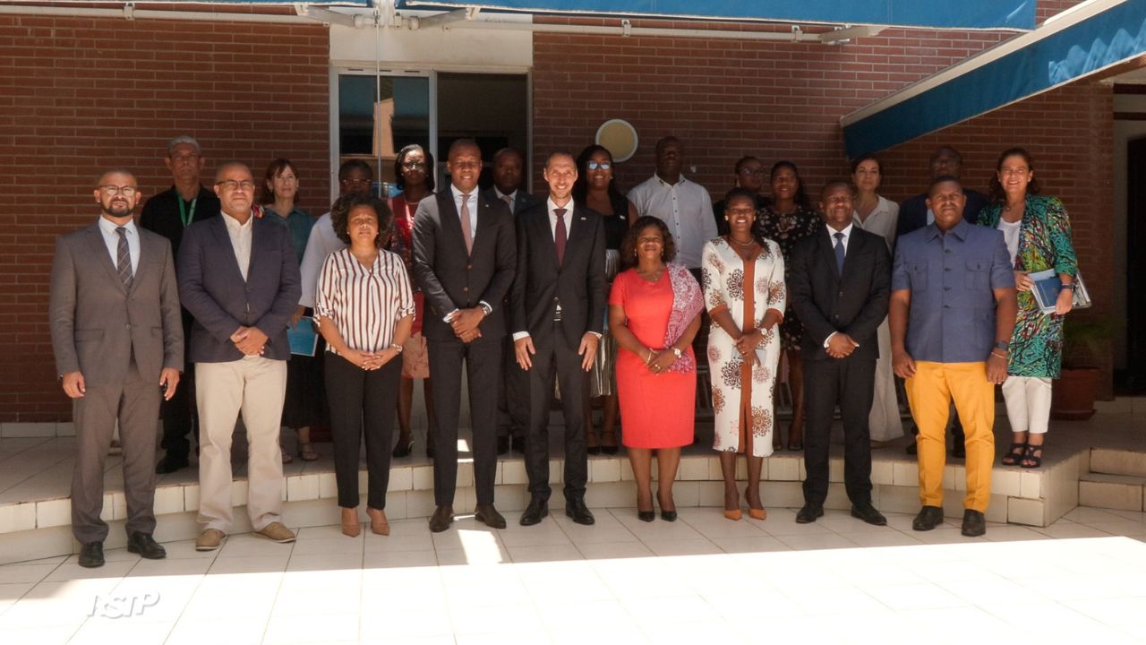 Rádio Somos Todos Primos