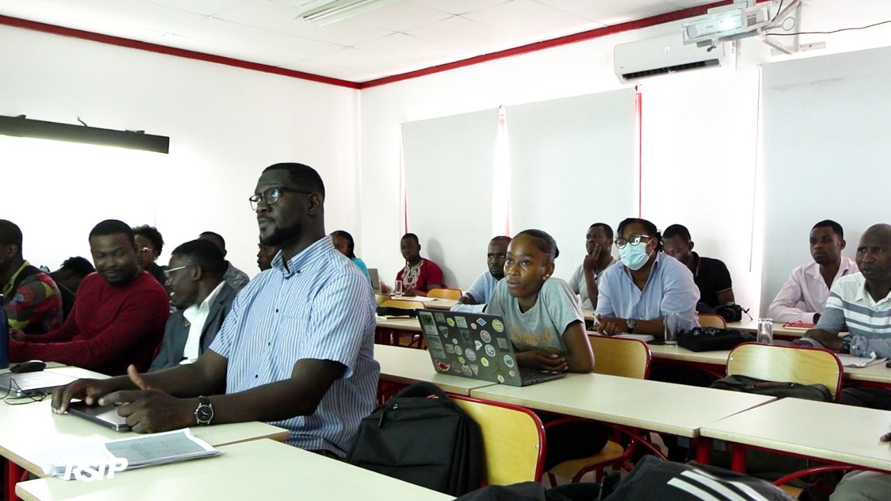 Rádio Somos Todos Primos