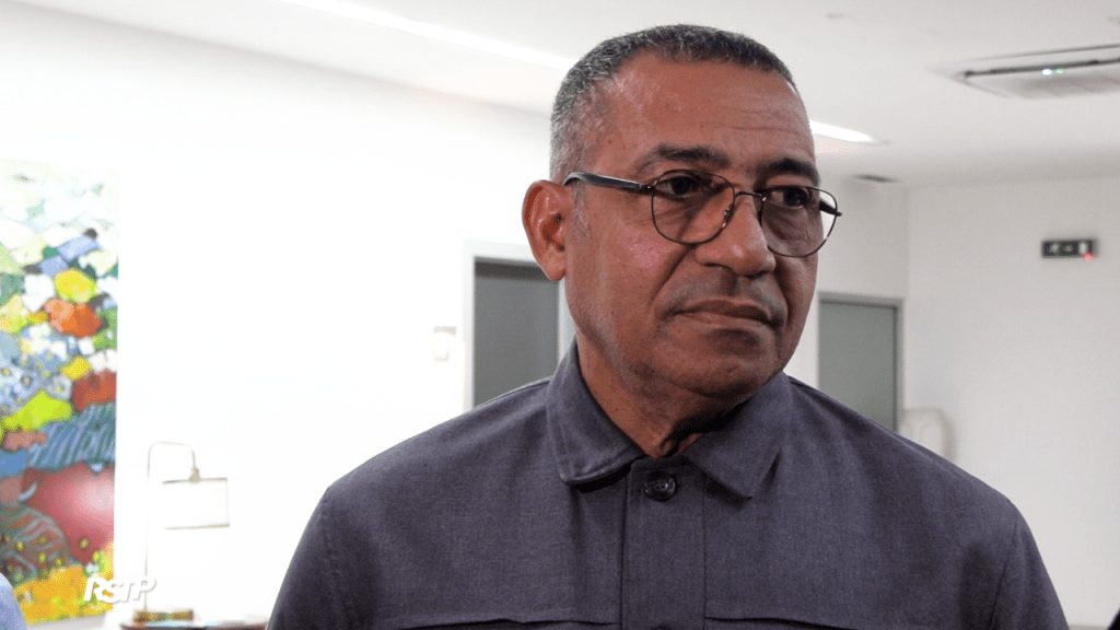 Carlos Vila Nova