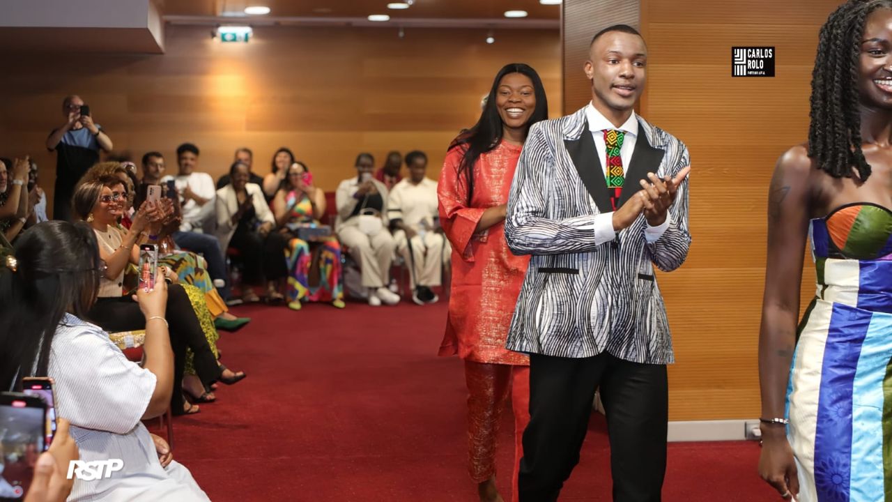 kELE-EtiquetaAfricana