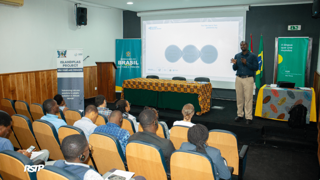 ISLANDPLAS - PLASTICO